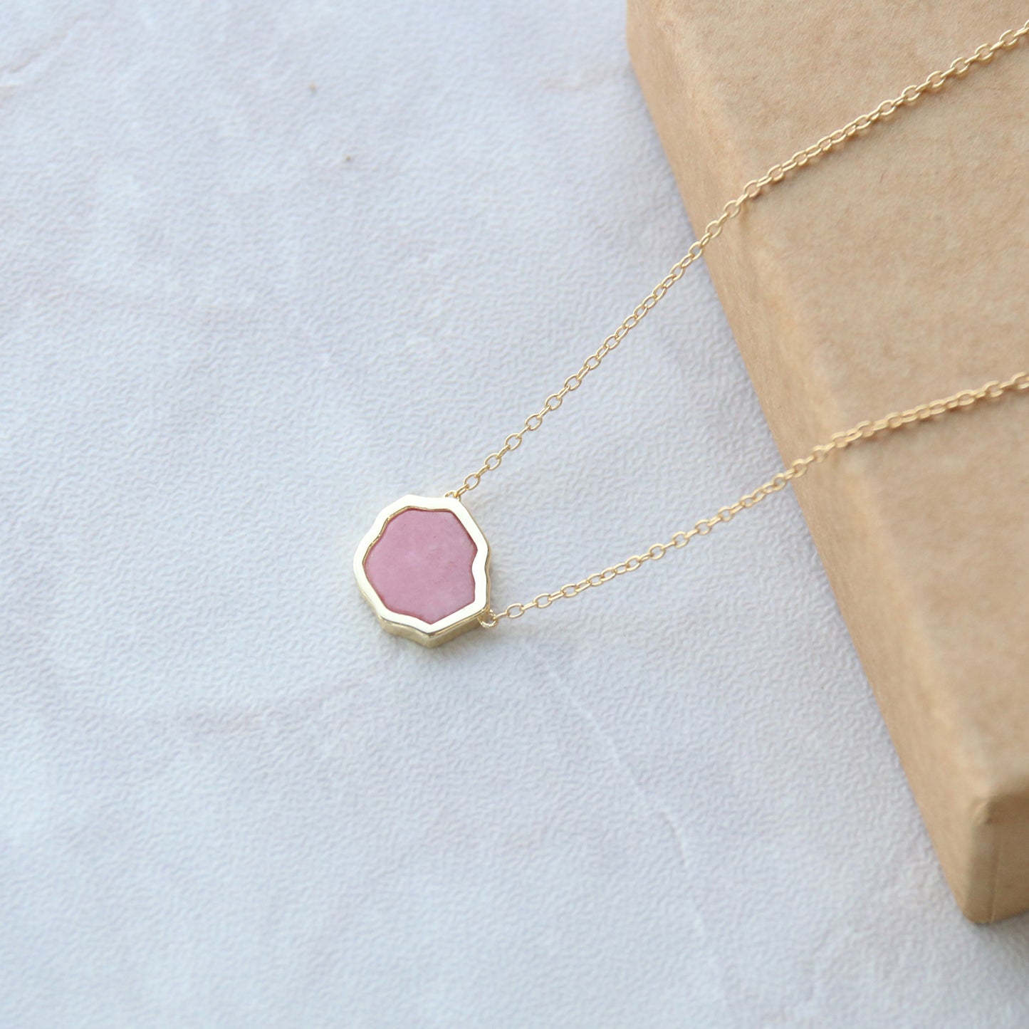 LOVE - Rhodonite Single Stone Necklace (Gold)